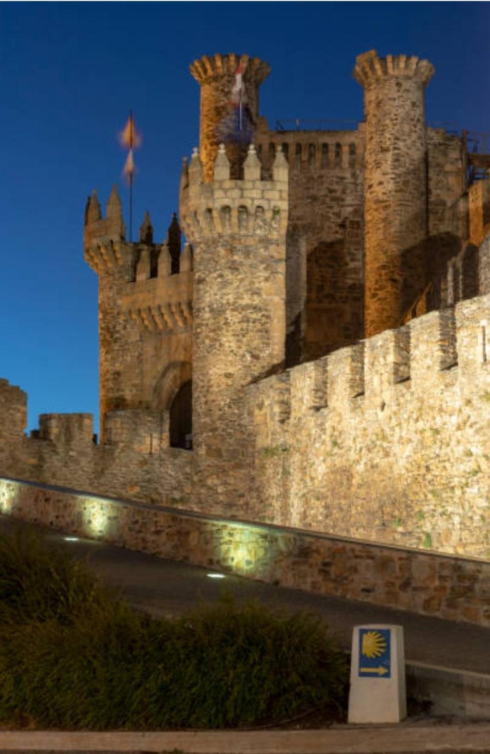 El Silencio De Galadhrim Apartment Ponferrada Bilik gambar